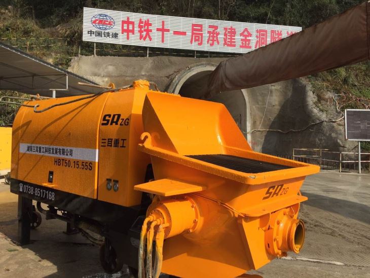 Concrete Pouring Machine